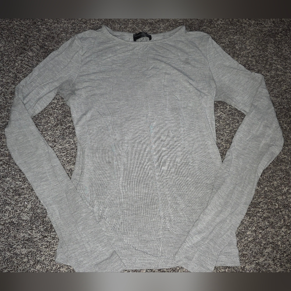 White Fox - Gray Long Sleeve Top